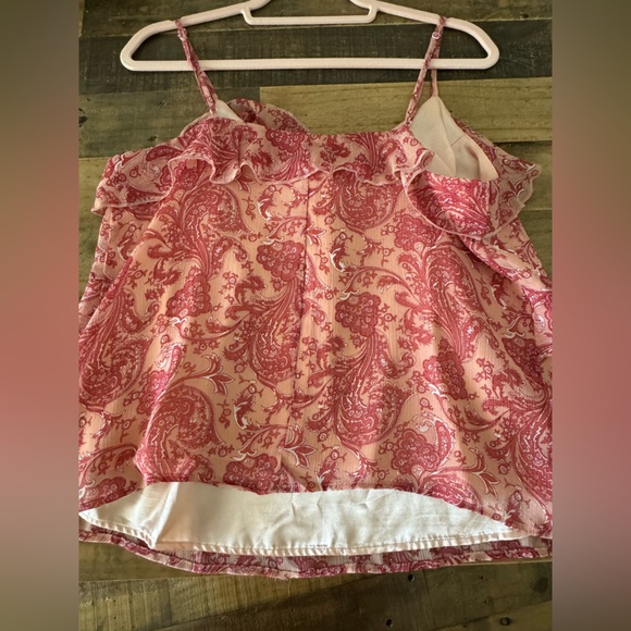 Express lined paisley camisole with 4 pearl buttons💕 - Picture 3 of 3